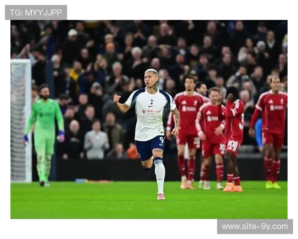 利物浦担忧伊萨克腿部骨折，或缺席数月影响赛季布局